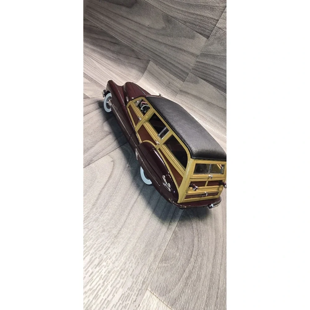 Danbury Mint Limited Edition 1947 Buick Roadmaster Esate Wagon  1/24